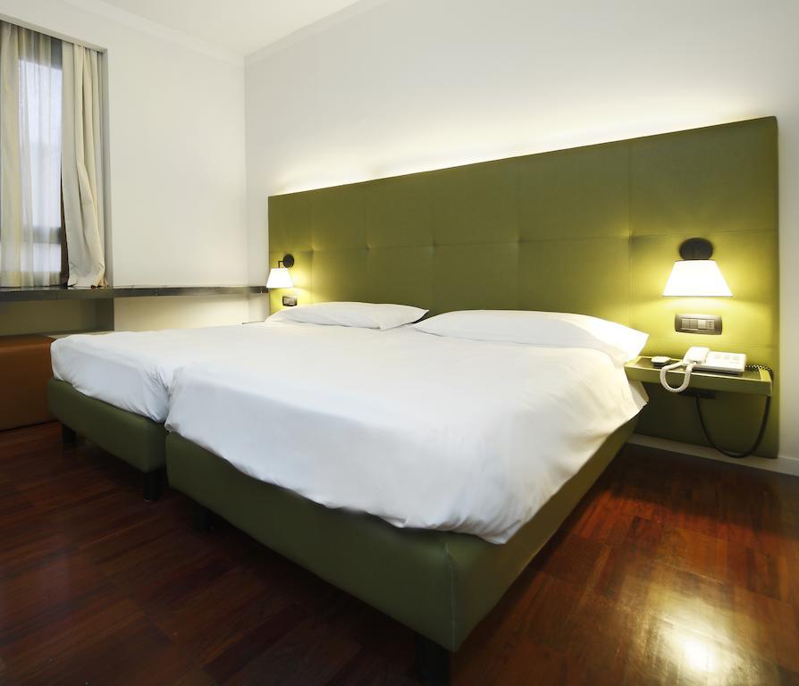 Hotel Monopole Milán Exterior foto